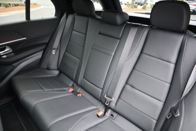 Certified Used 2025 Obsidian Black Metallic Mercedes-Benz GLE 450 image 21