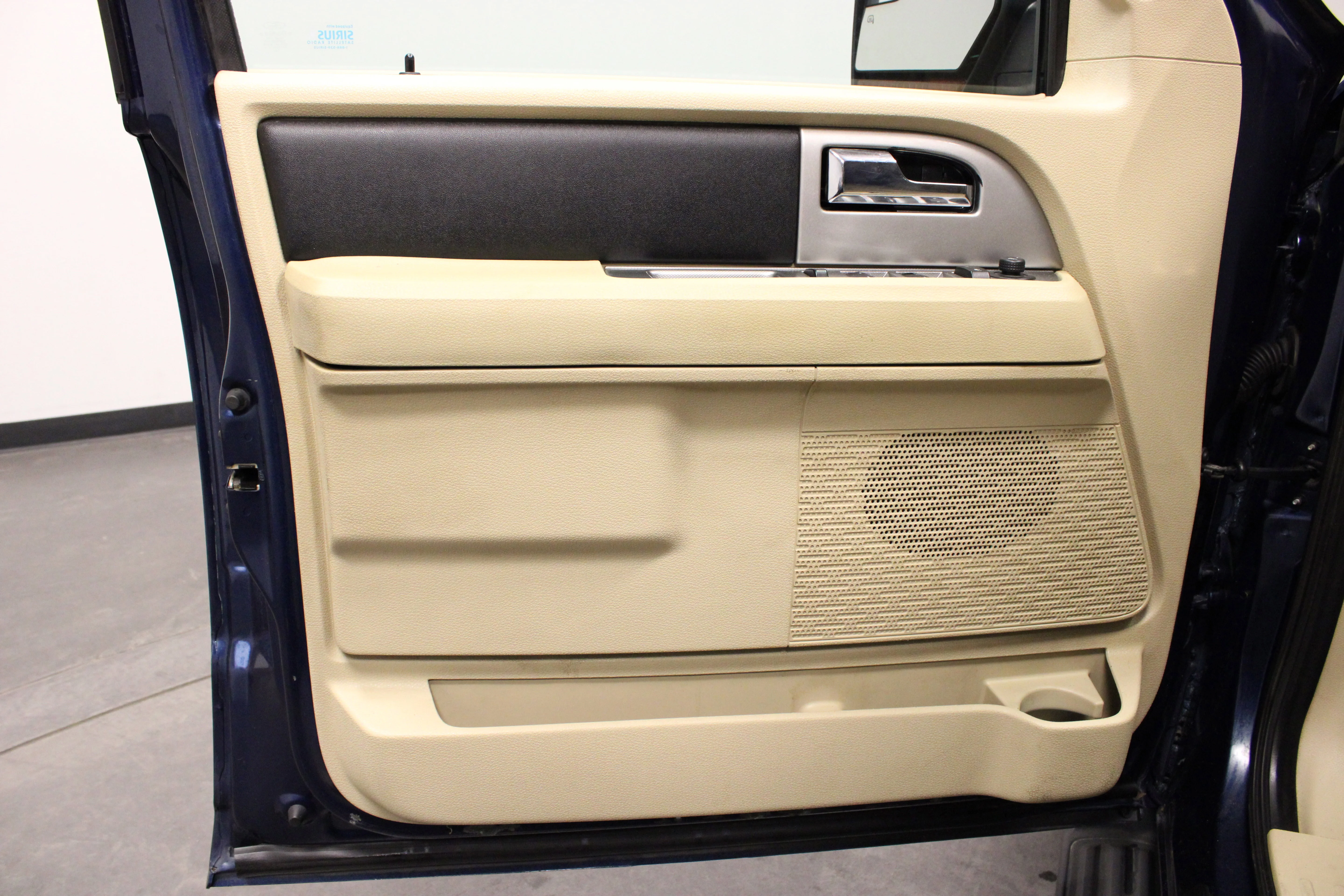 Used 2017 Blue Ford XLT image 21