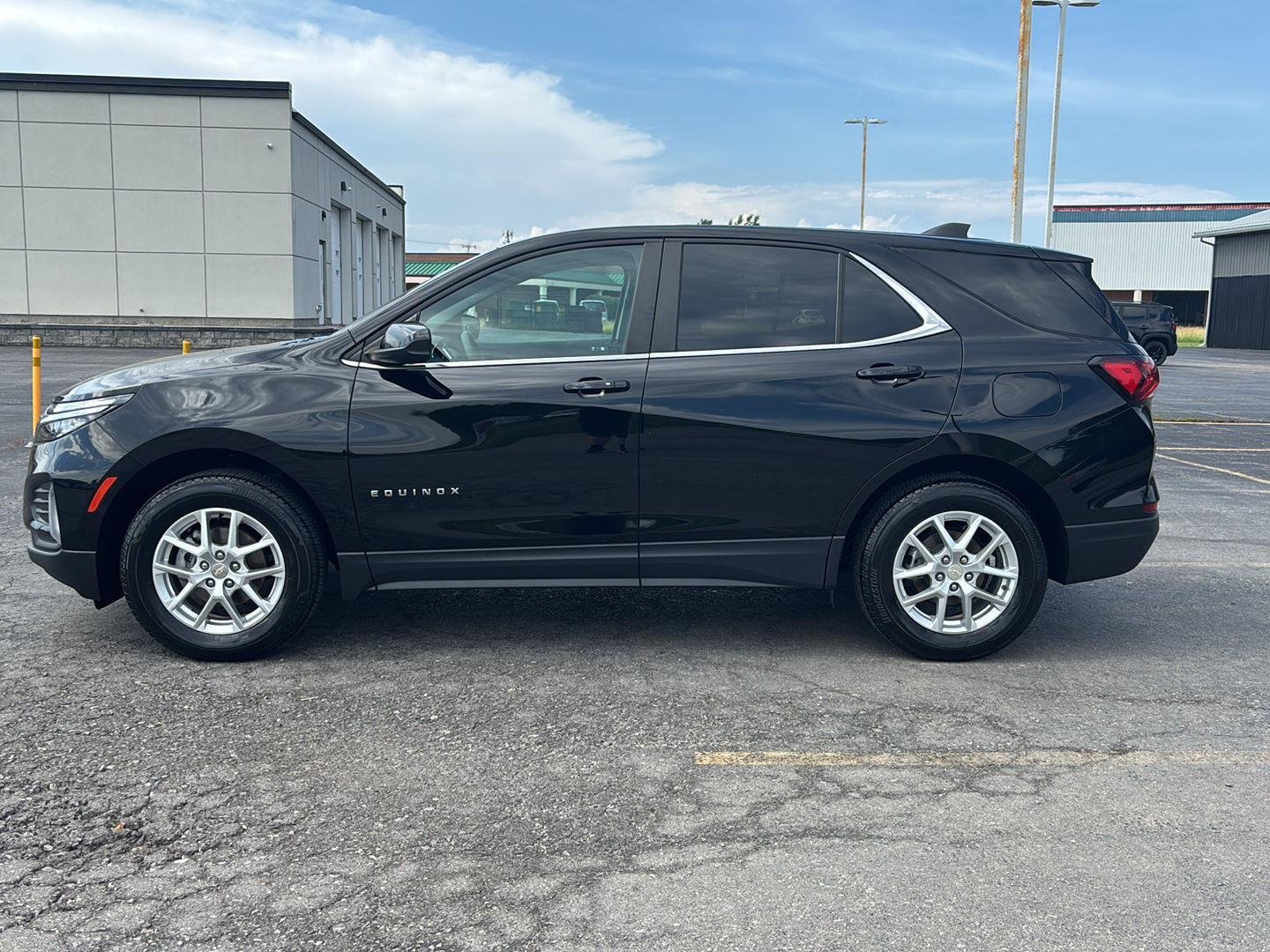 Used 2023 Mosaic Black Metallic Chevrolet LT image 4