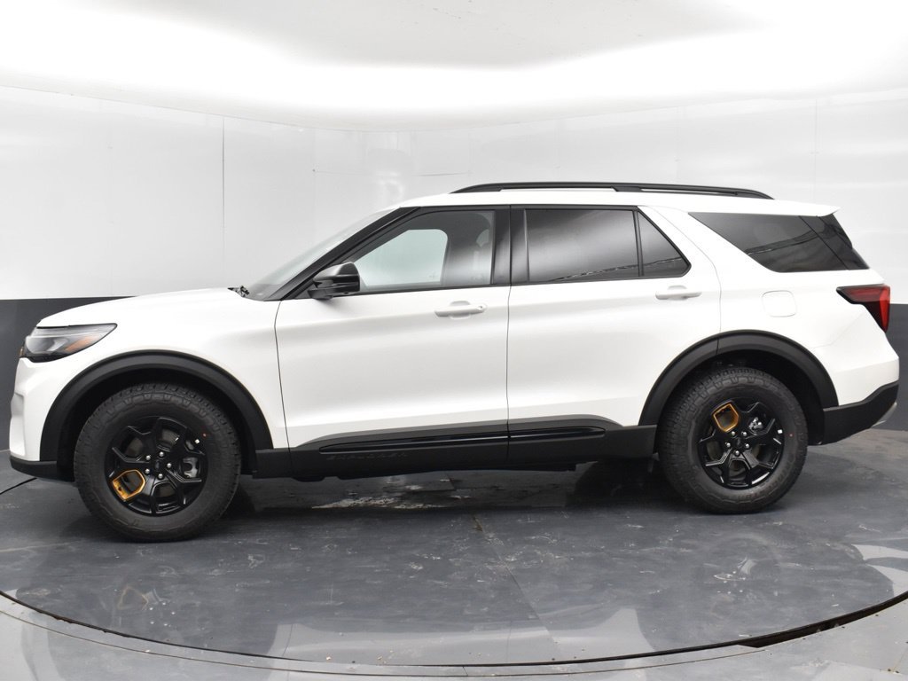 New 2026 Star White Metallic Tri-Coat Ford Tremor® image 16