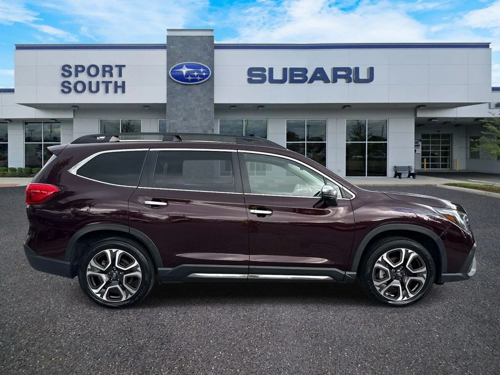Used 2023  Subaru Touring image 2