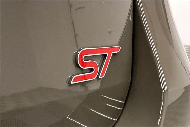2026 Ford Explorer ST - Photo 9