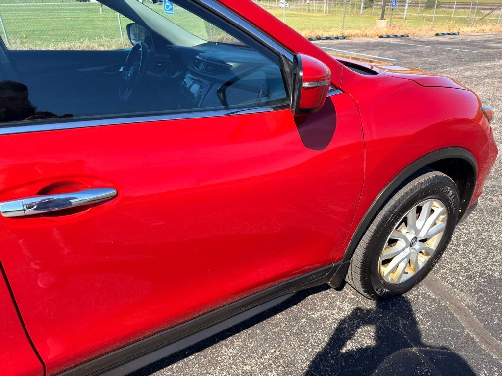 Used 2017 Red Nissan SV image 8