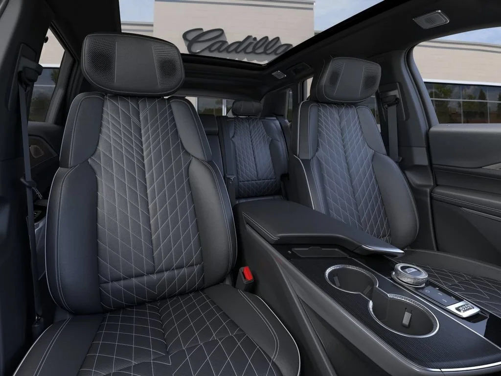 2027 Cadillac LYRIQ Signature Sport - Photo 16