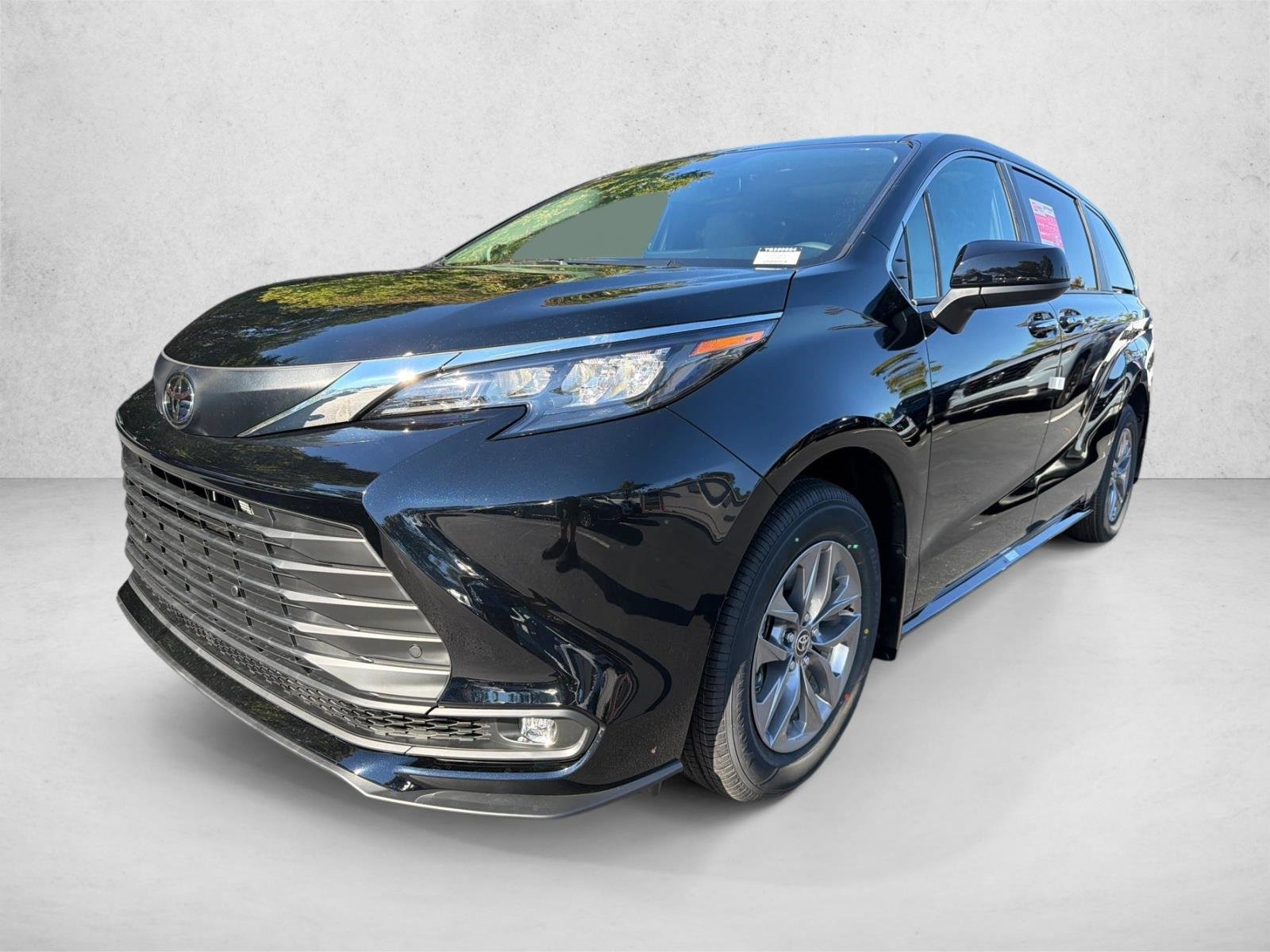 New 2026 Midnight Black Metallic Toyota XLE image 7