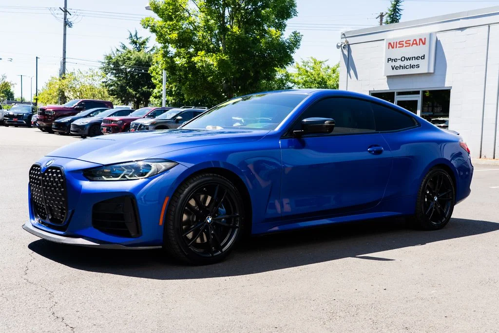 Used 2021 Blue BMW M440i xDrive image 3