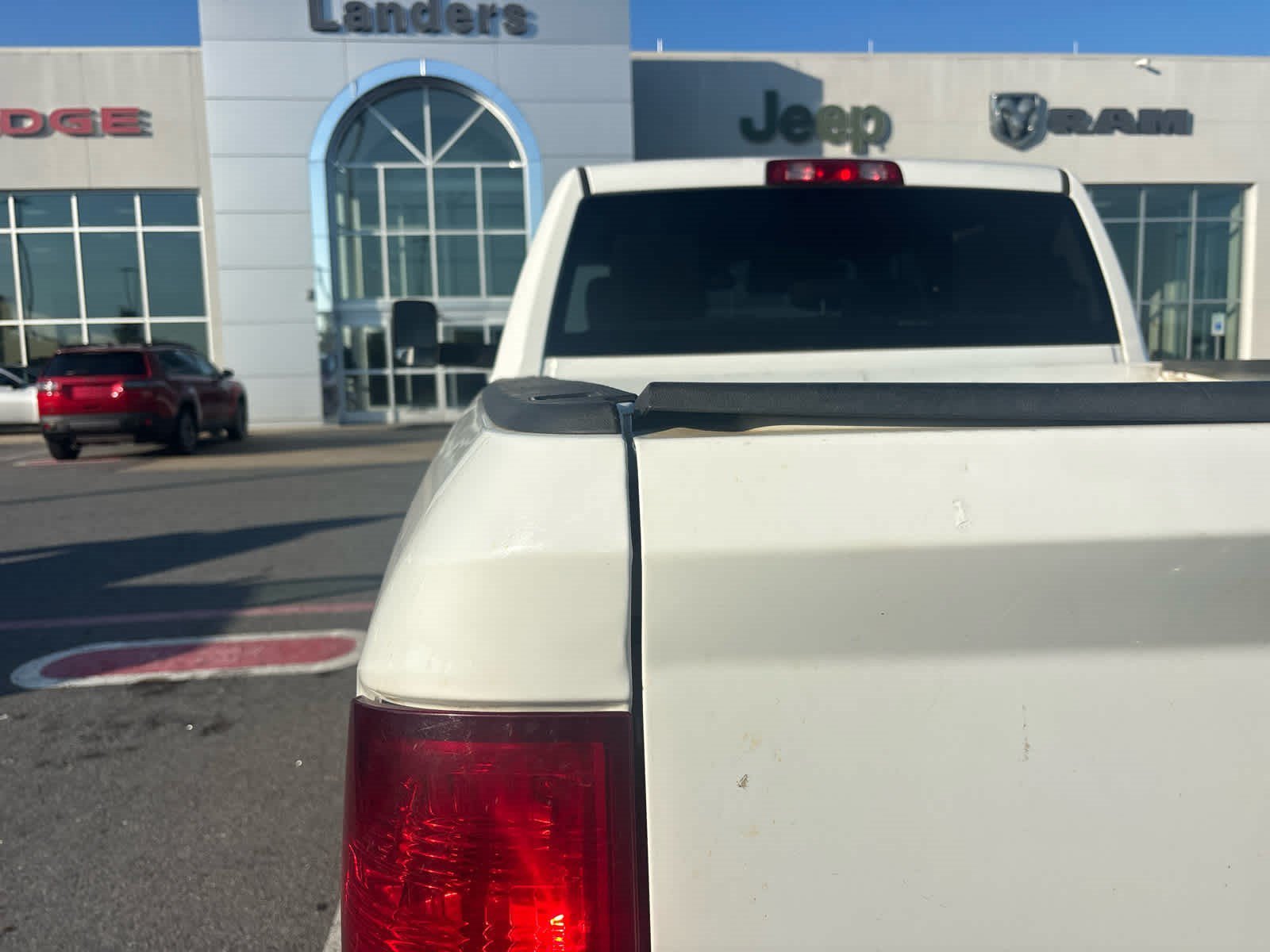 Used 2015 Bright White Clearcoat Ram Tradesman image 5