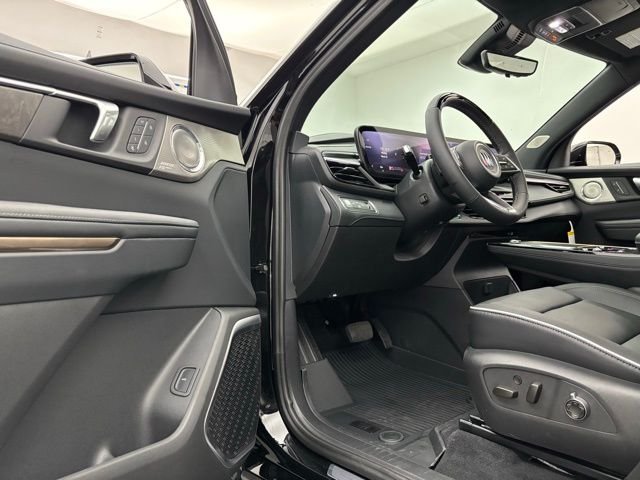 New 2026 Ebony Twilight Metallic Buick Avenir image 20