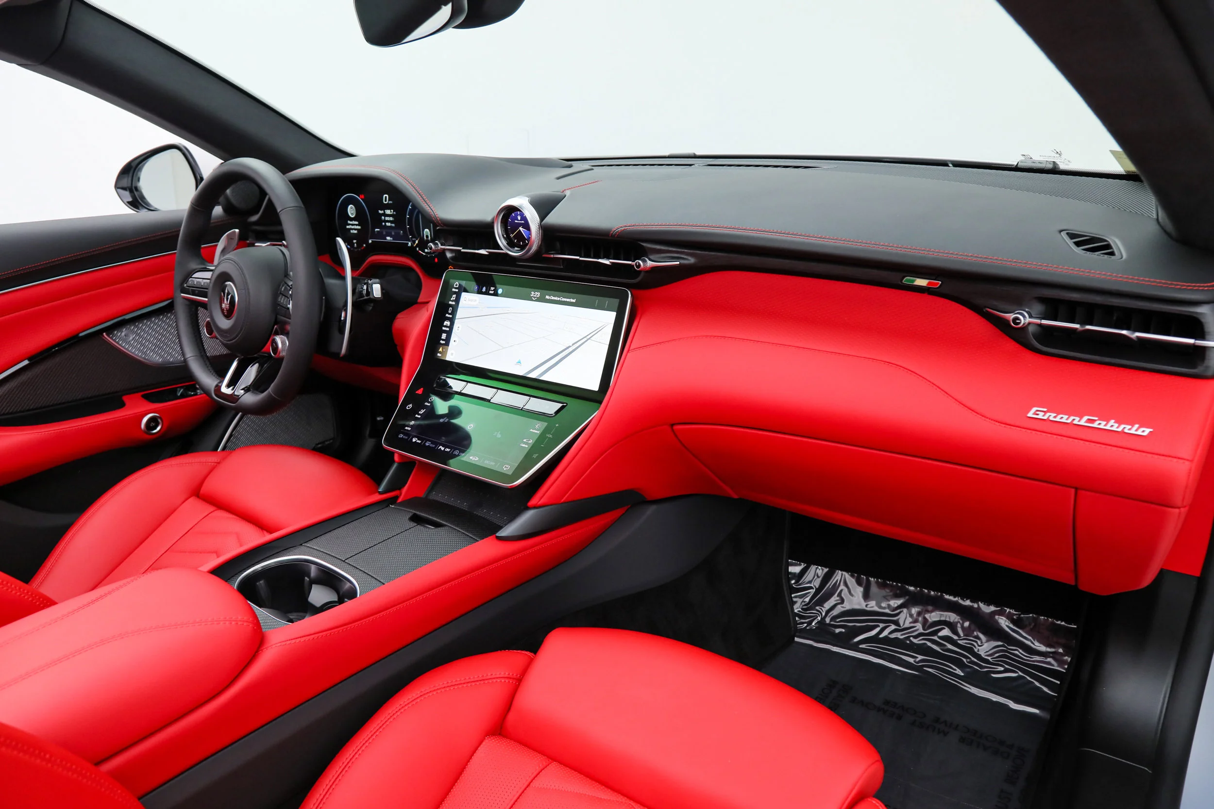 Certified Used 2026 White Maserati  image 14