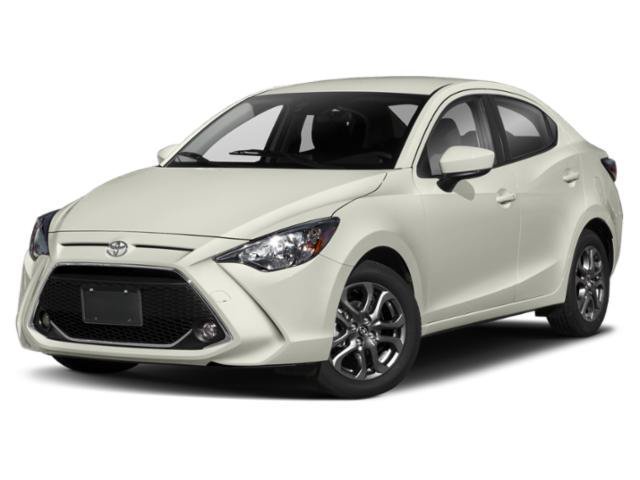 Used 2019 Icicle Toyota LE image 1