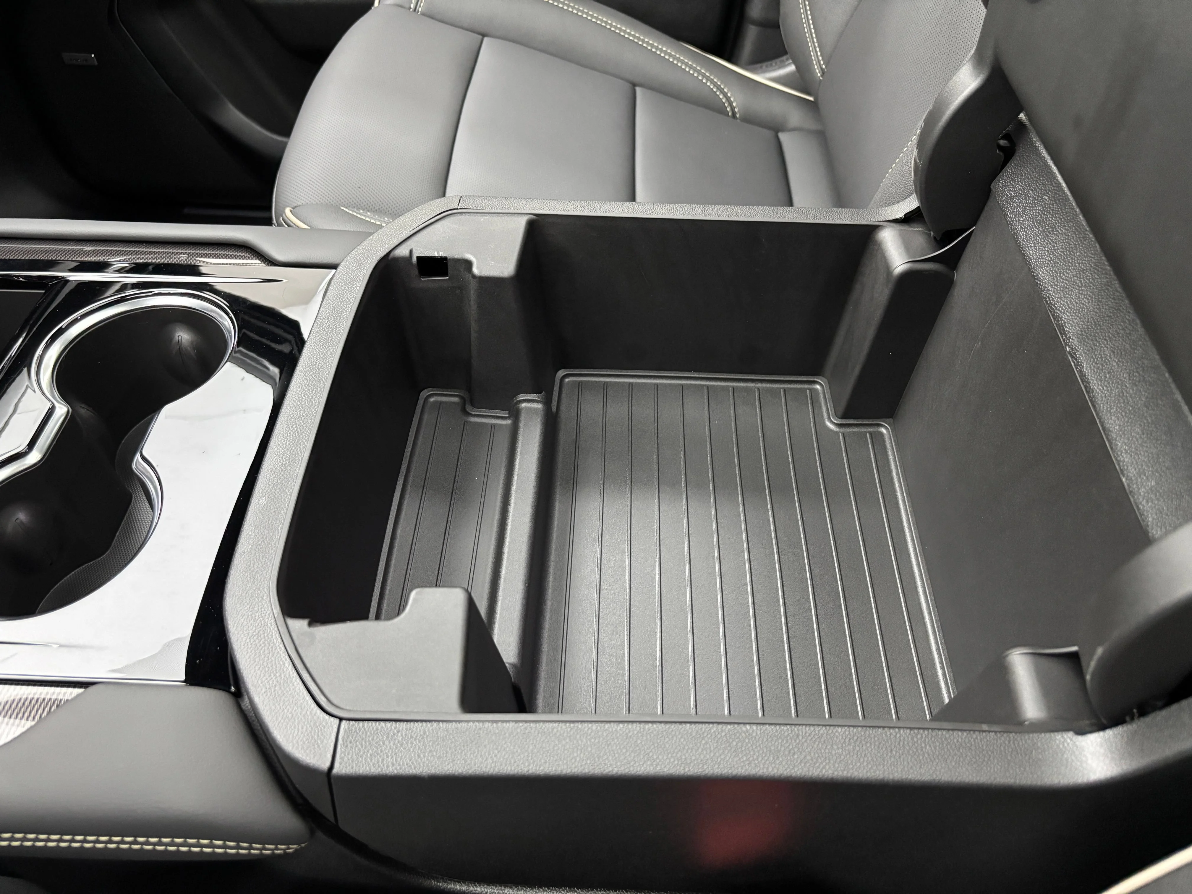 2026 GMC Yukon Elevation - Photo 36