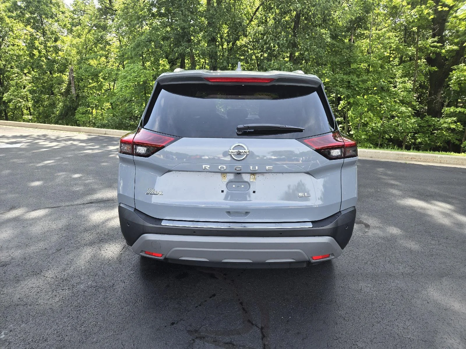 Used 2021 Boulder Gray Pearl Nissan SL image 8