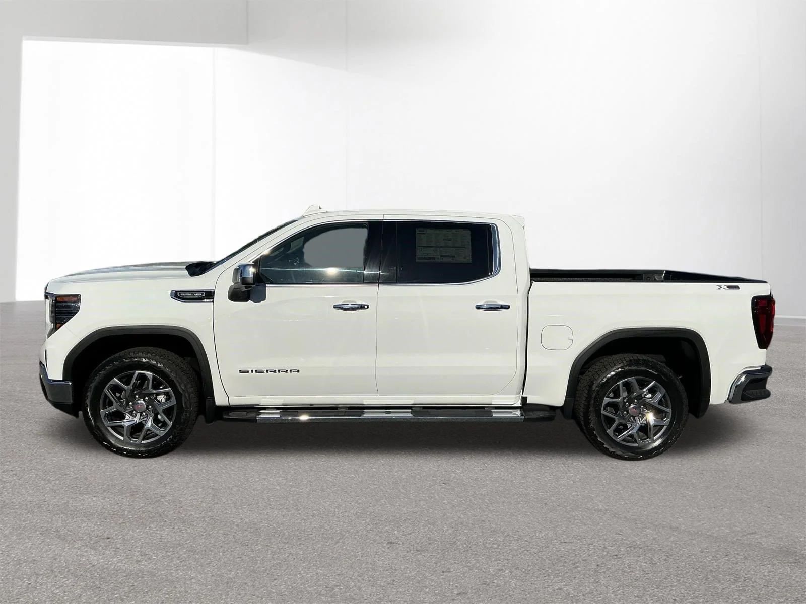 2026 GMC Sierra 1500 SLT - Photo 6