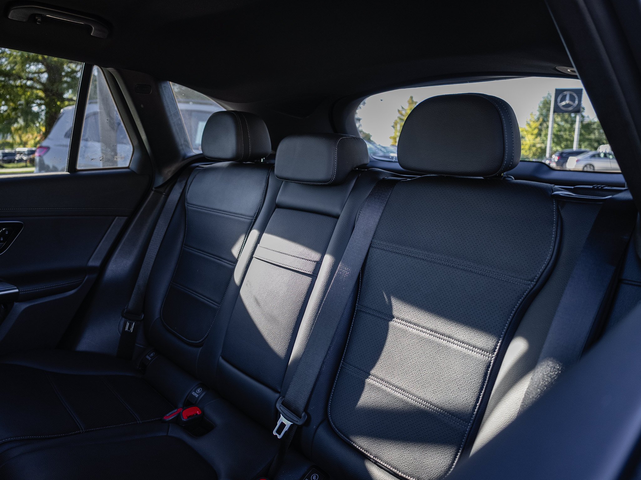 Certified Used 2024 Obsidian Black Metallic Mercedes-Benz GLC 300 image 32