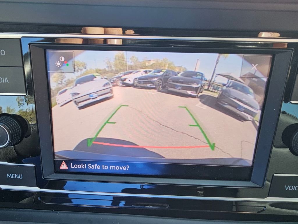 Used 2024  Volkswagen 1.5T SE image 30
