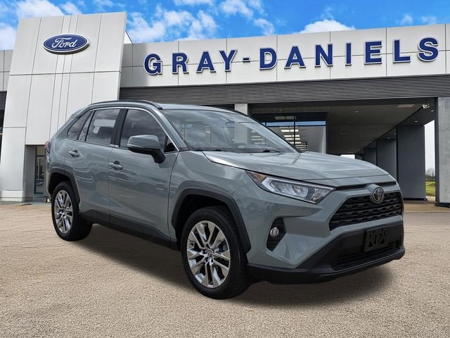 2020 Toyota RAV4 XLE Premium