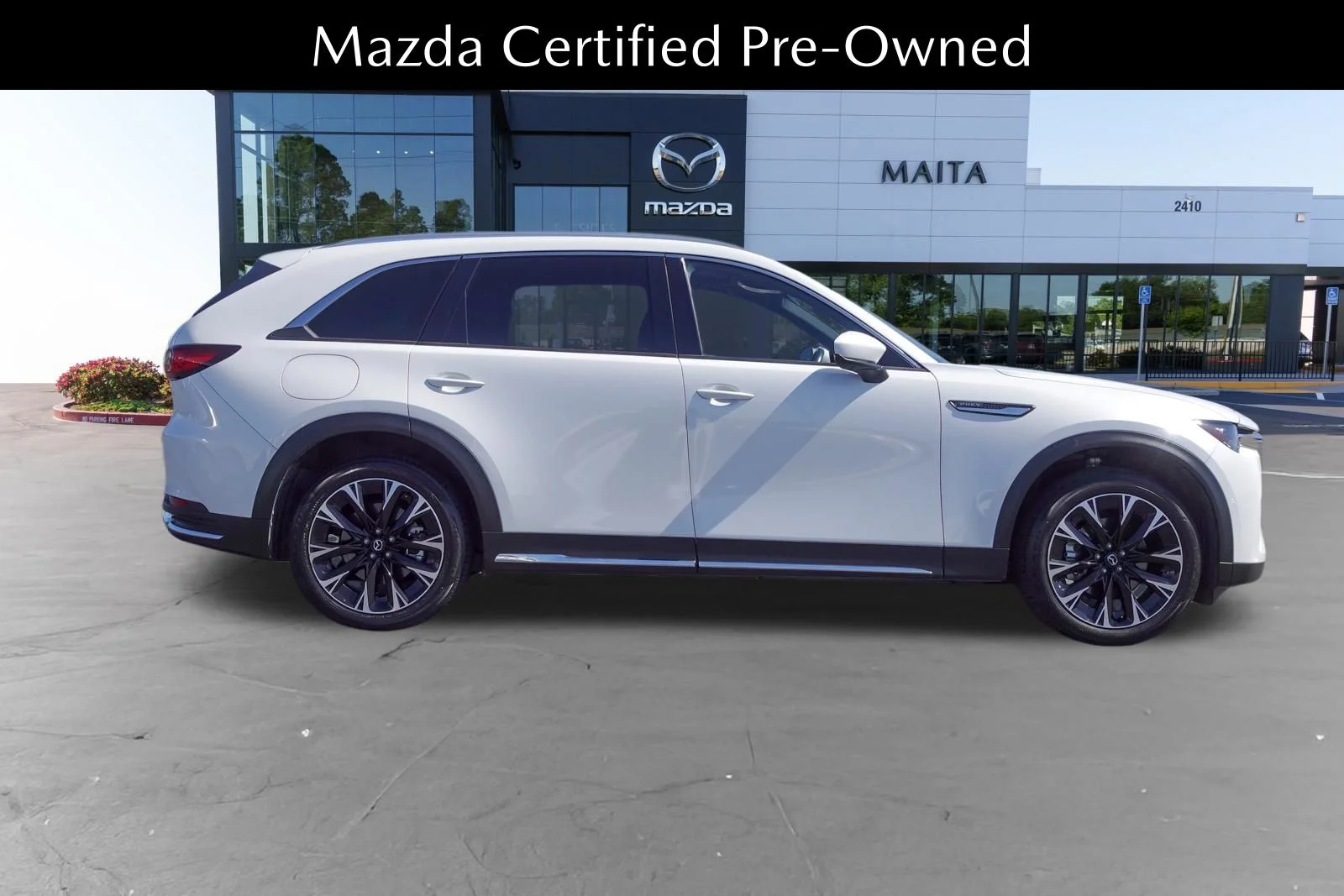 Certified Used 2024 Rhodium White Premium Mazda Premium Plus image 2