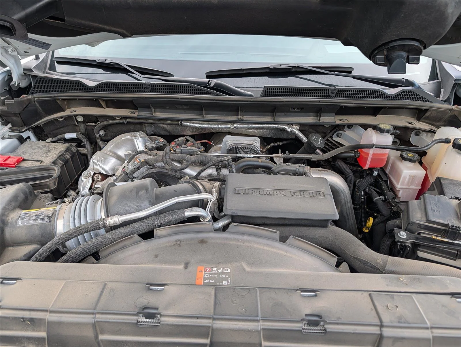 Used 2024 Summit White GMC AT4 image 36