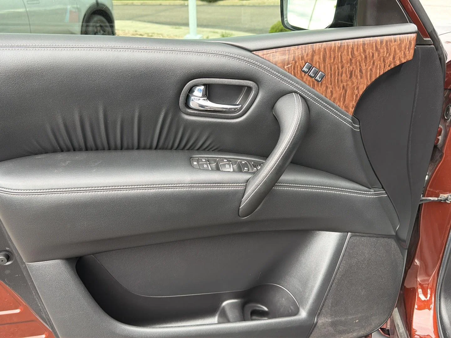 Used 2017 Forged Copper Nissan Platinum image 16