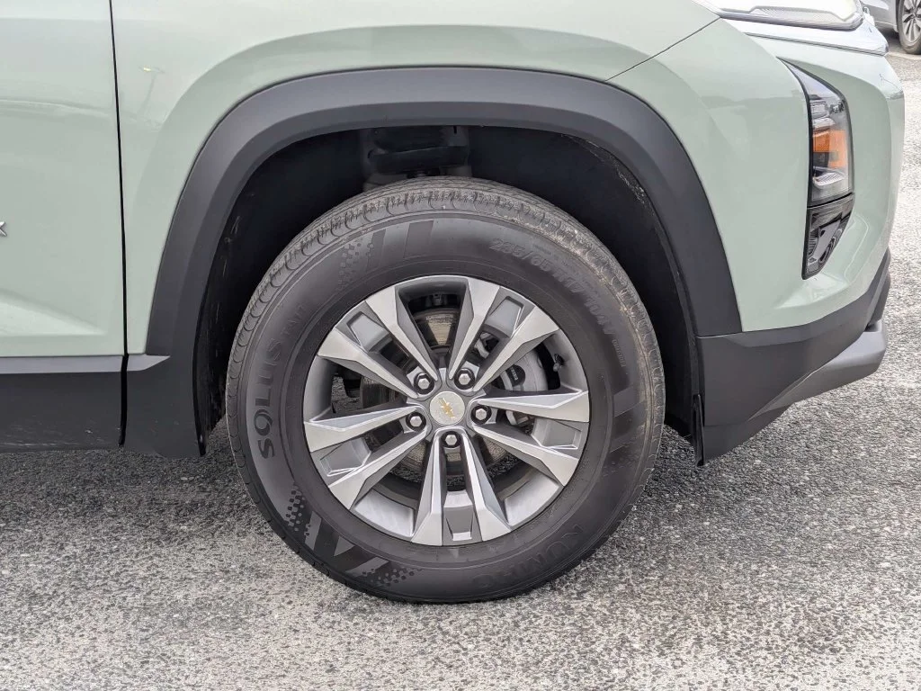 Certified Used 2025 Green Chevrolet LT image 10