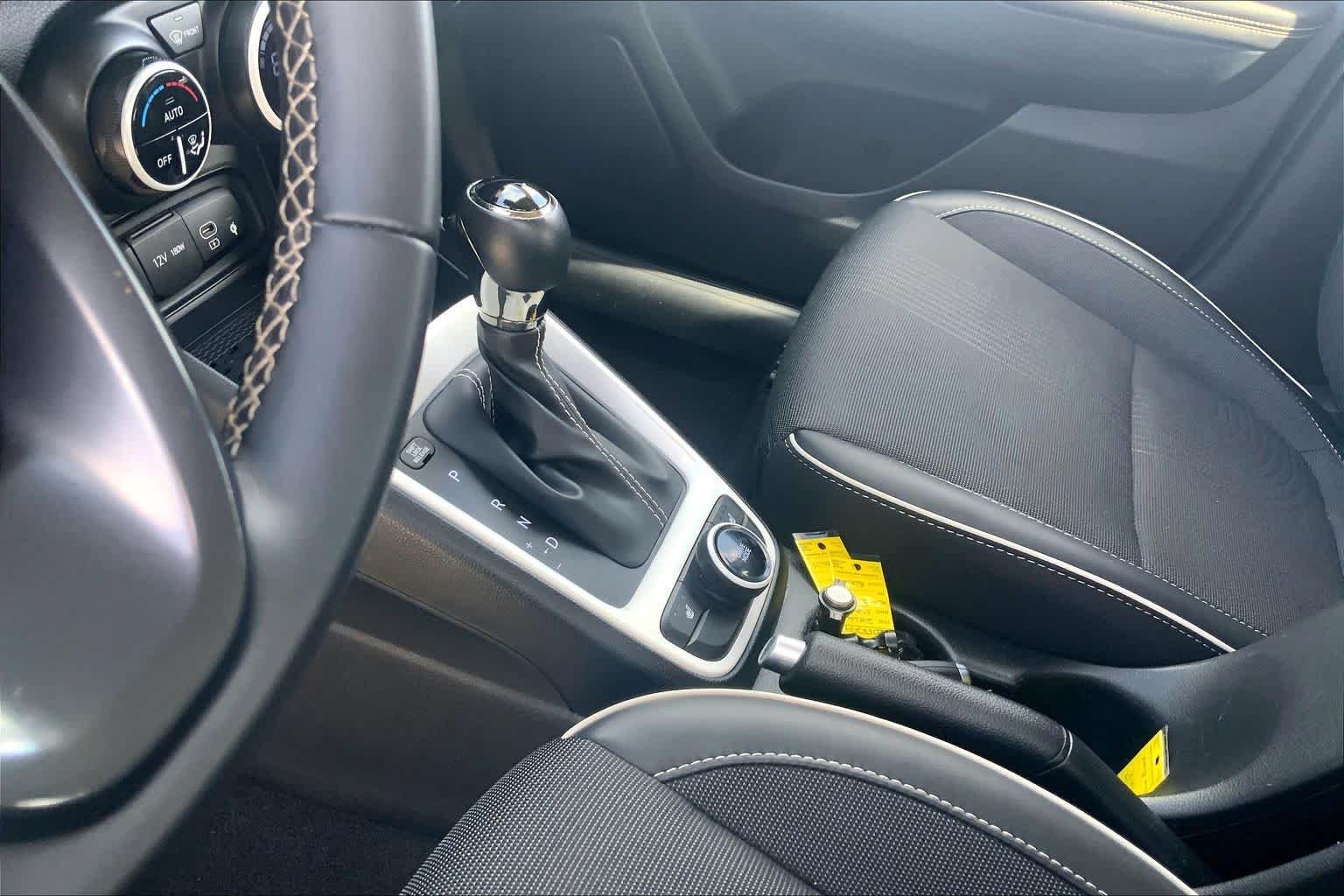 Used 2025 Black Roof Hyundai Limited image 16