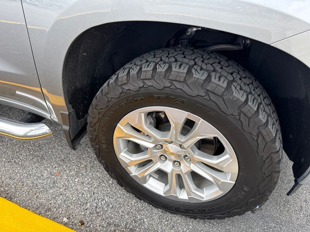 Used 2024 Gray Chevrolet LTZ image 8