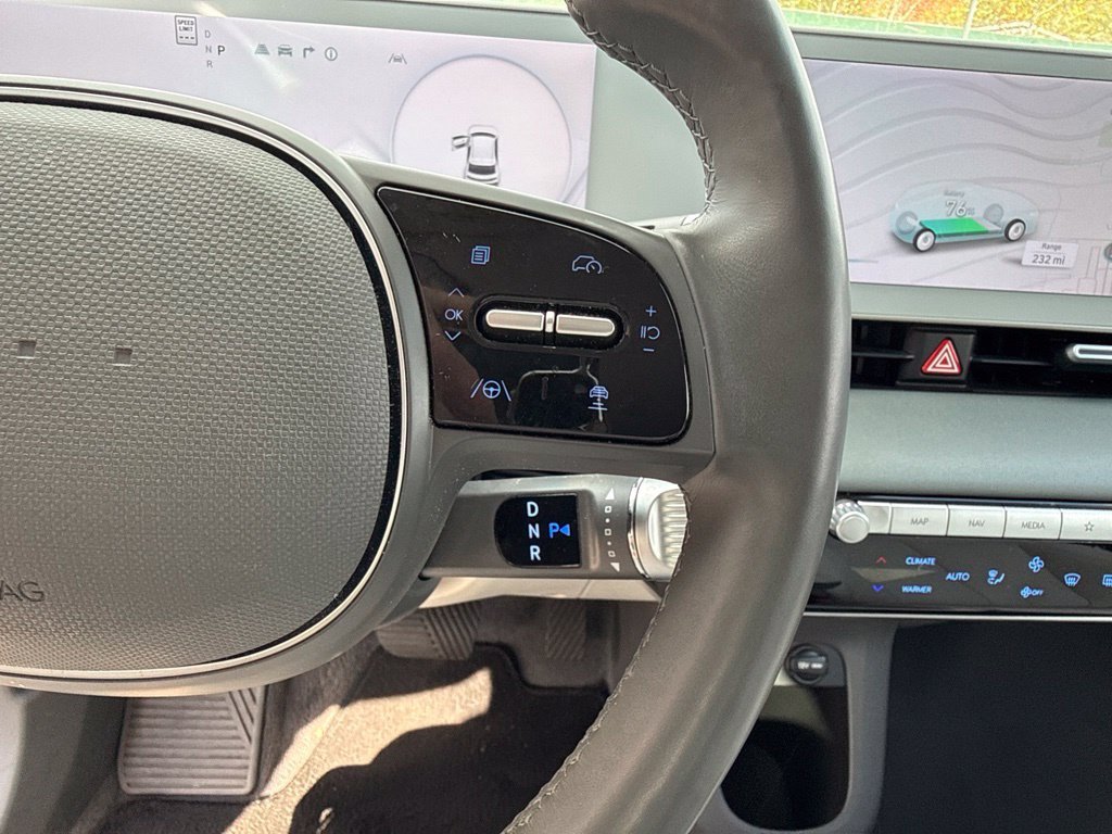 Used 2023 Digital Teal Hyundai SEL image 12