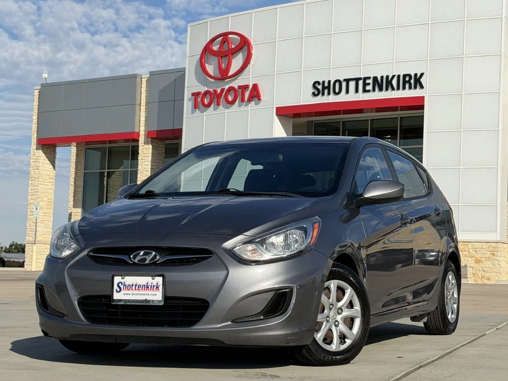Used 2014 Gray Hyundai GS image 2