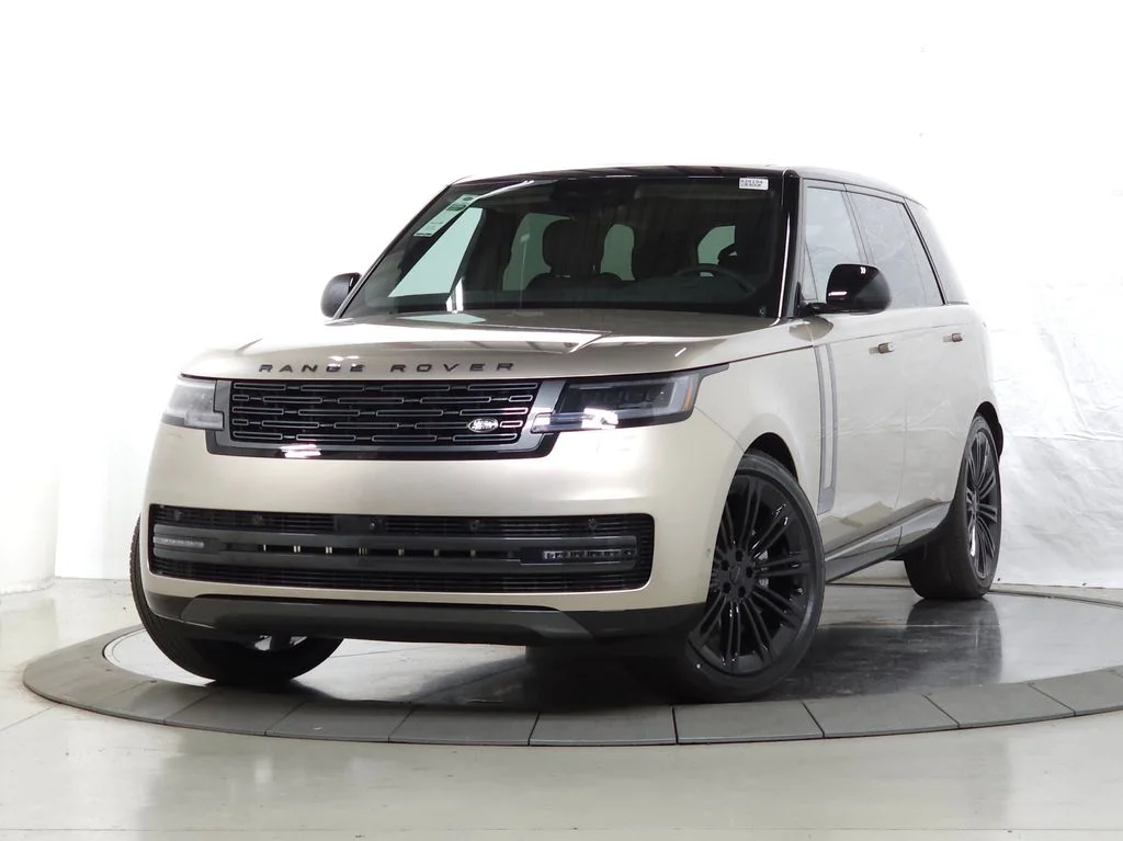 2026 Land Rover Range Rover 3.0 SE LWB 7's photo