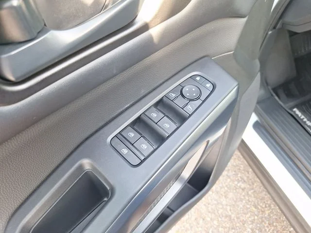 Used 2026 White Nissan Rock Creek image 12