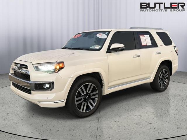 Certified Used 2023 BLIZZARD PEARL Toyota  image 2