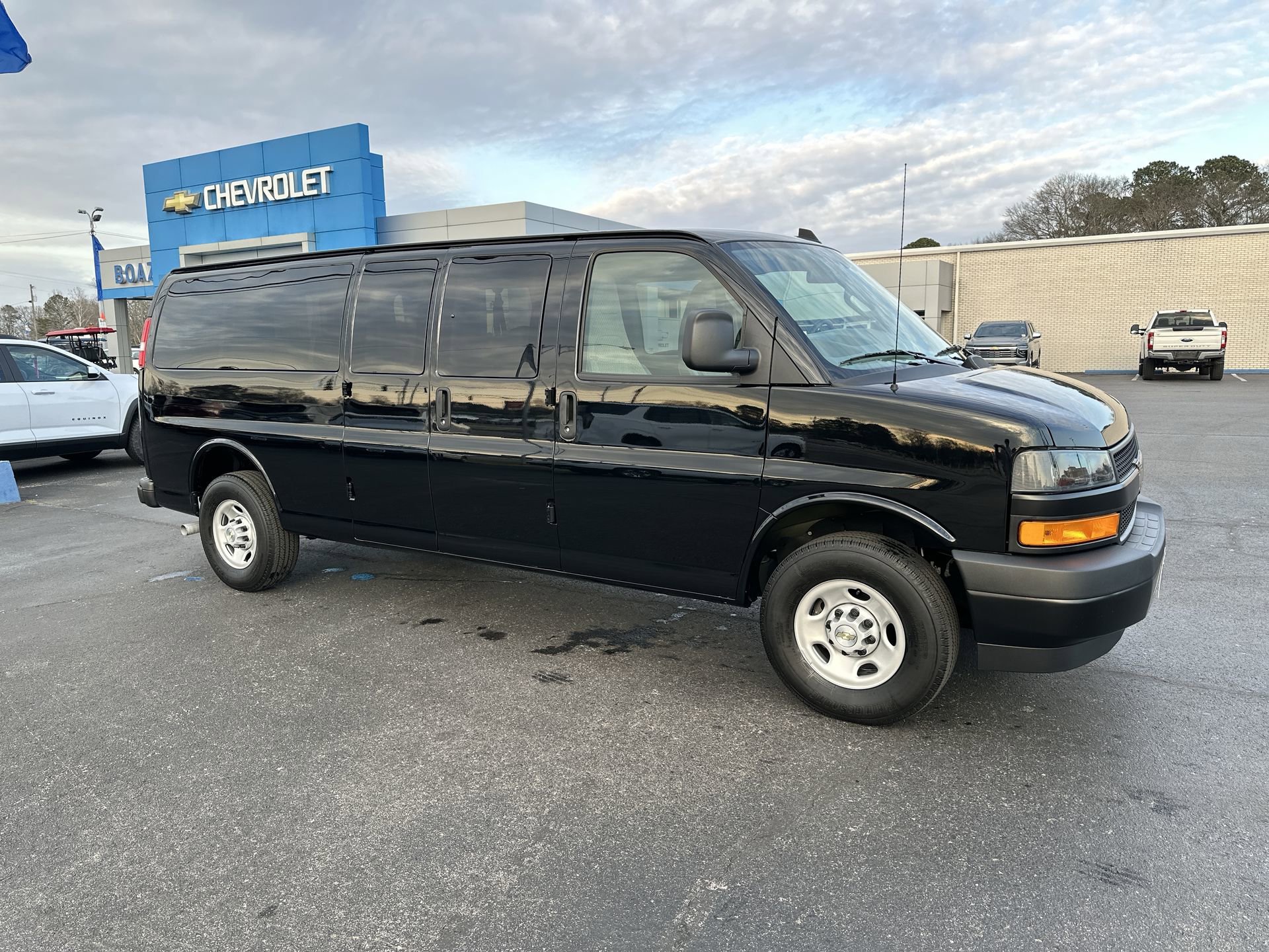 2025 Chevrolet Express Passenger
