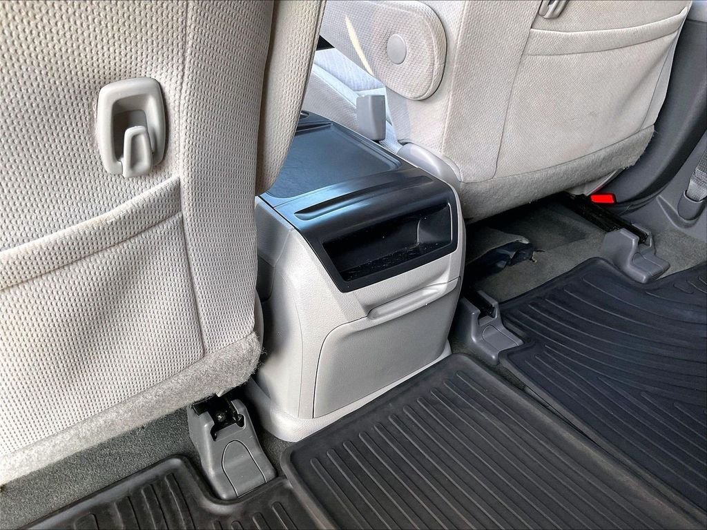 Used 2017 Gray Toyota LE image 27