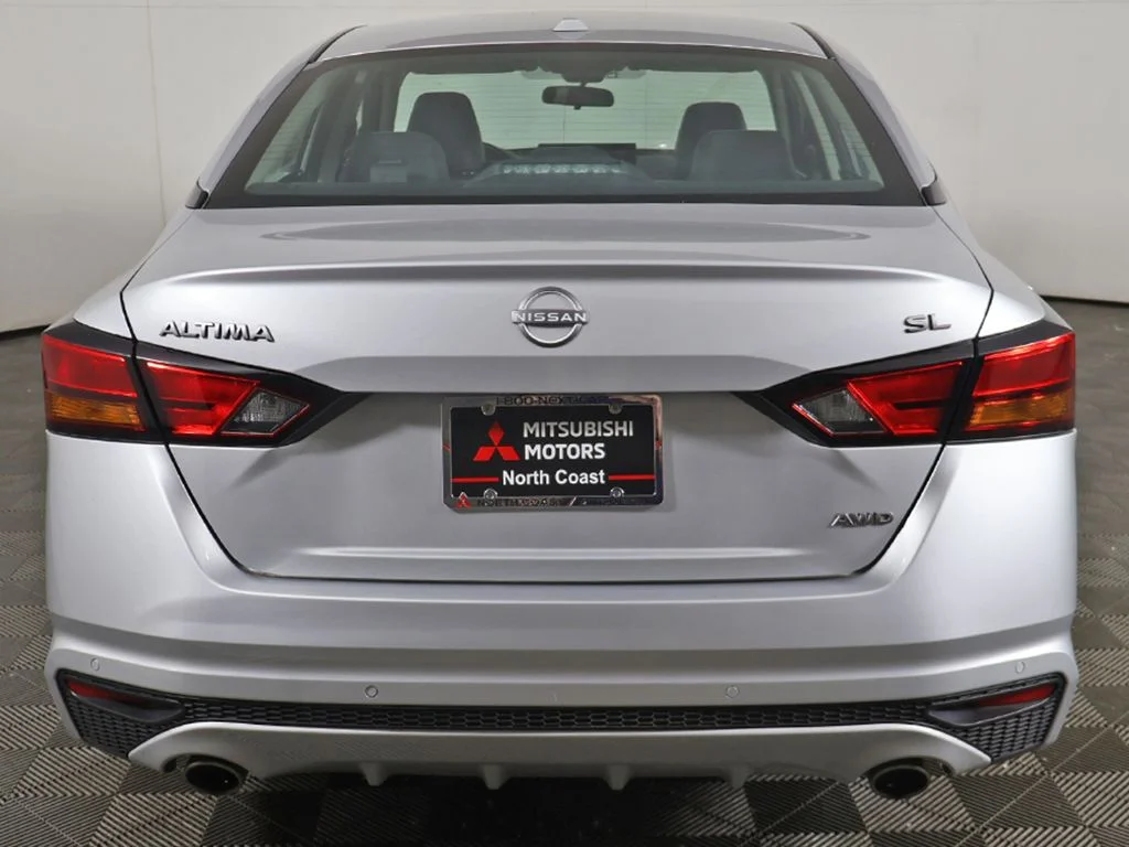Used 2024 Silver Nissan 2.5 SL image 14