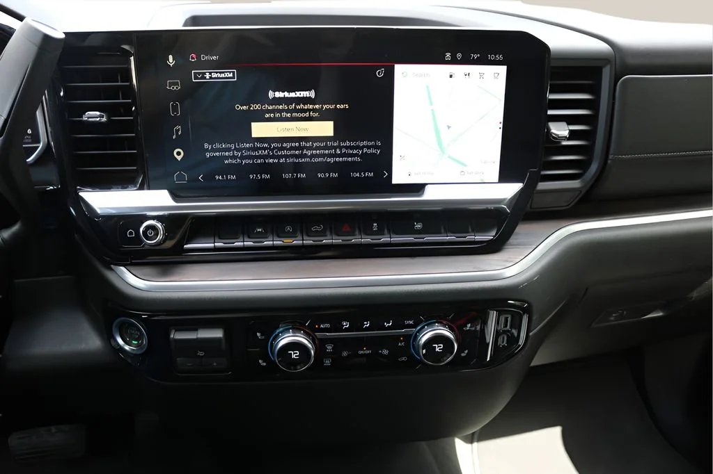 Used 2025 Silver GMC SLT image 21
