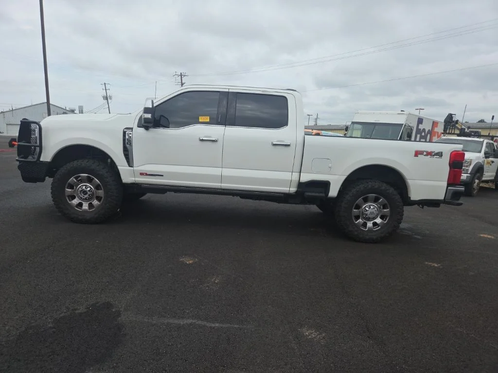 Used 2024 White Metallic Ford King Ranch image 5