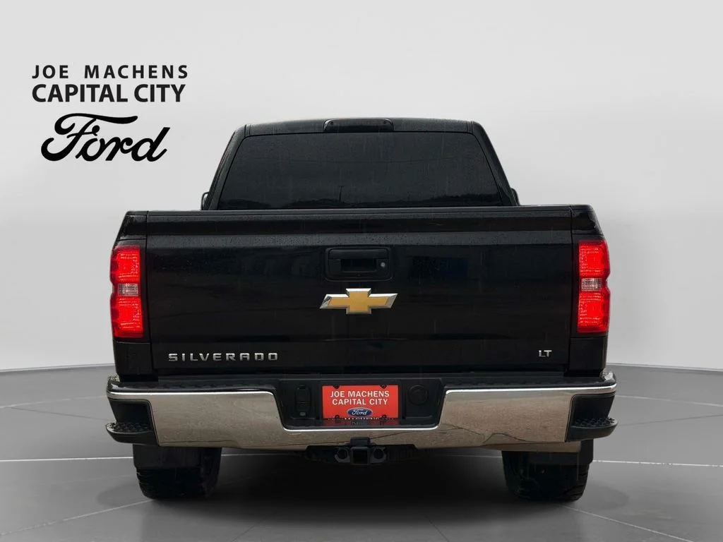 Used 2018 Black Chevrolet LT image 6