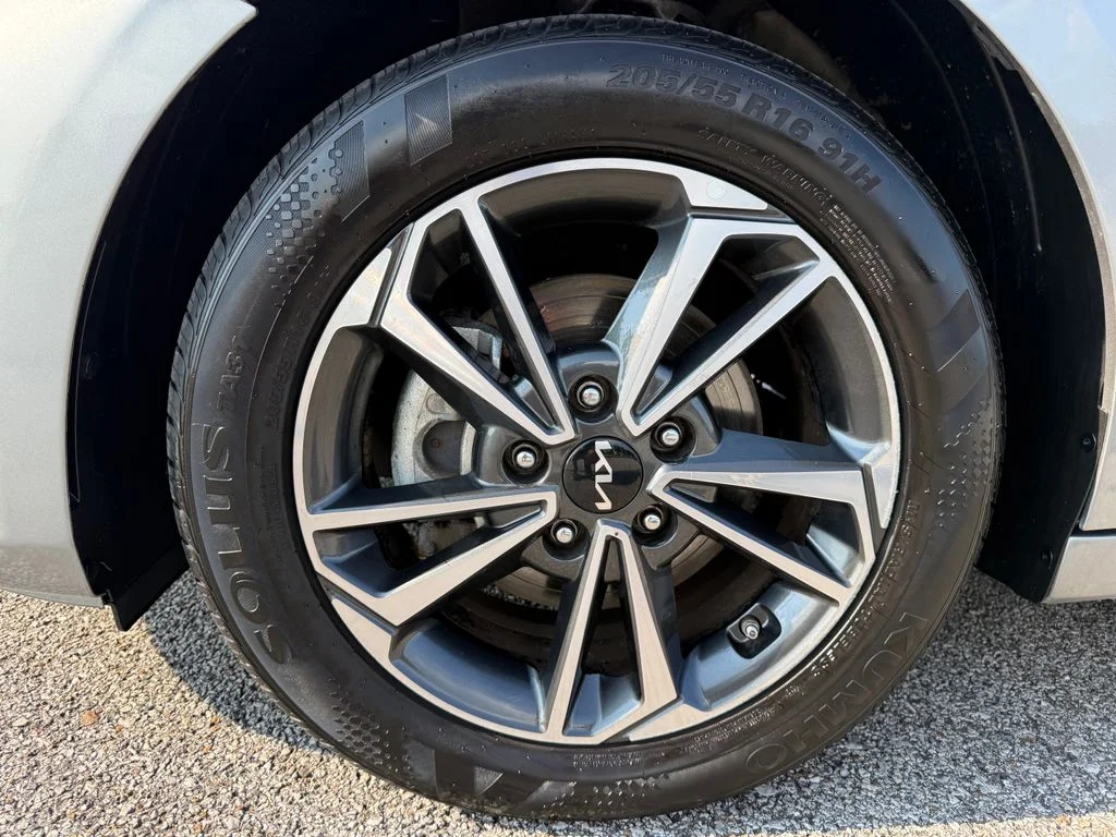 Used 2024 Gray Kia LXS image 25