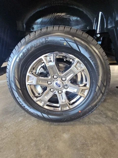 Used 2023 Black Ford XLT image 44