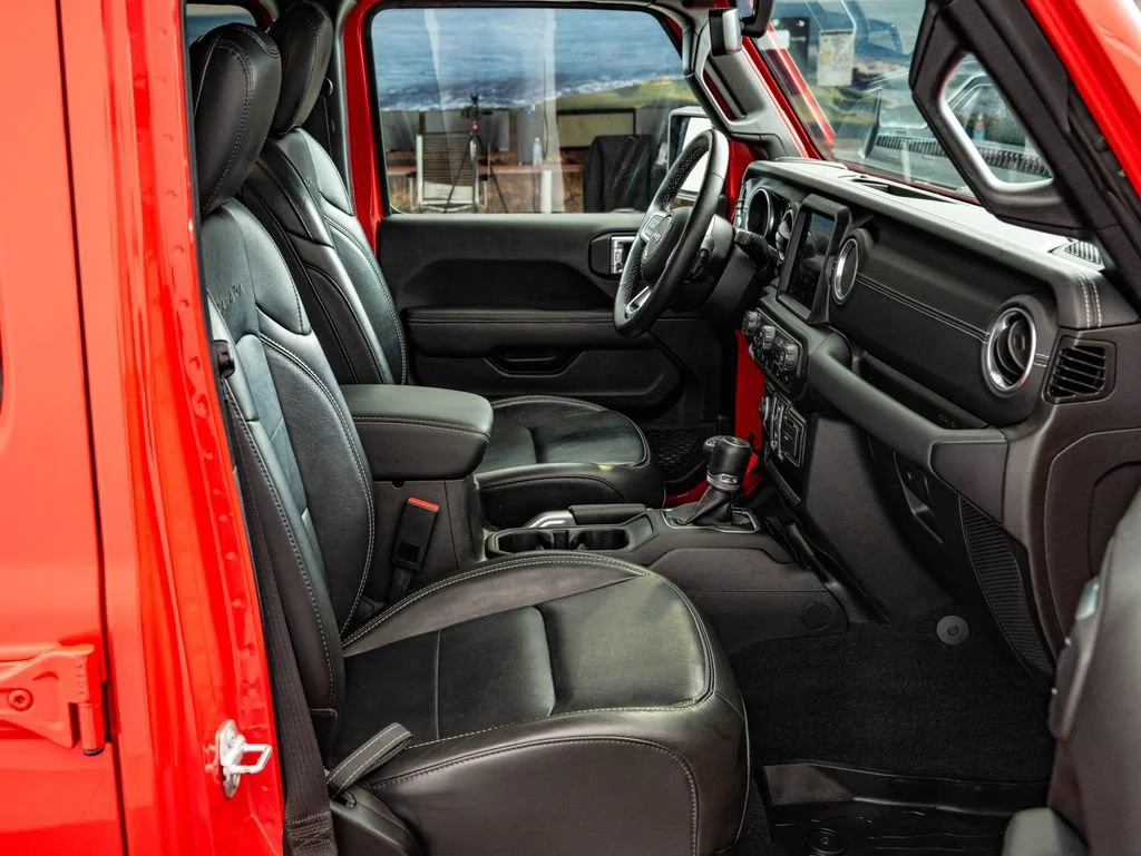 Used 2022 Firecracker Red Clearcoat Jeep Unlimited Sahara image 24
