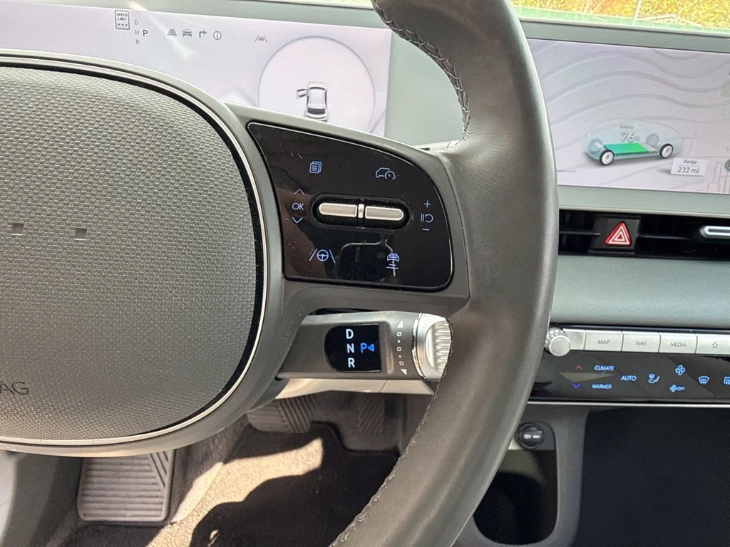 Used 2023 Digital Teal Hyundai SEL image 12