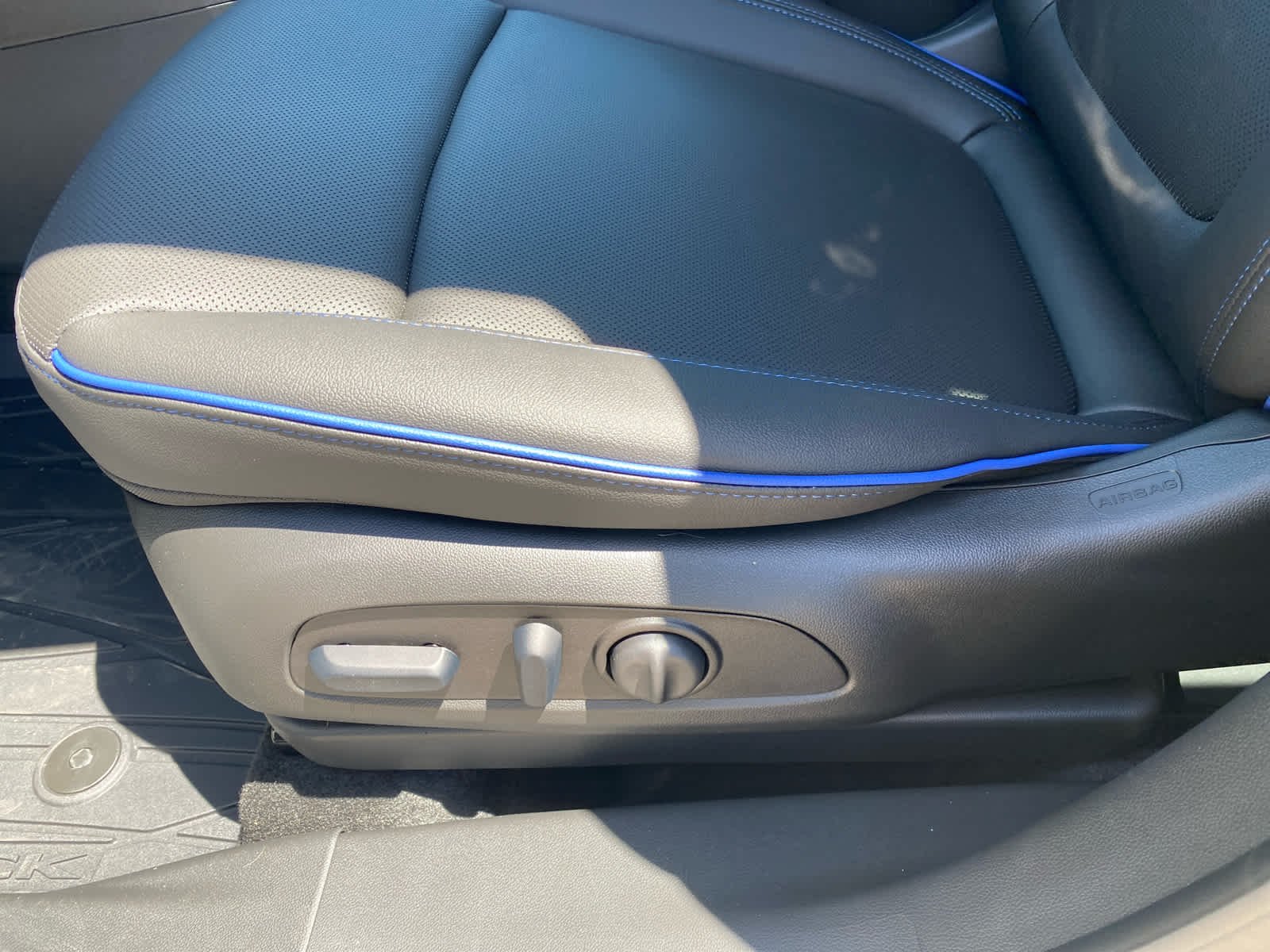 New 2026 Summit White Buick Sport Touring image 10