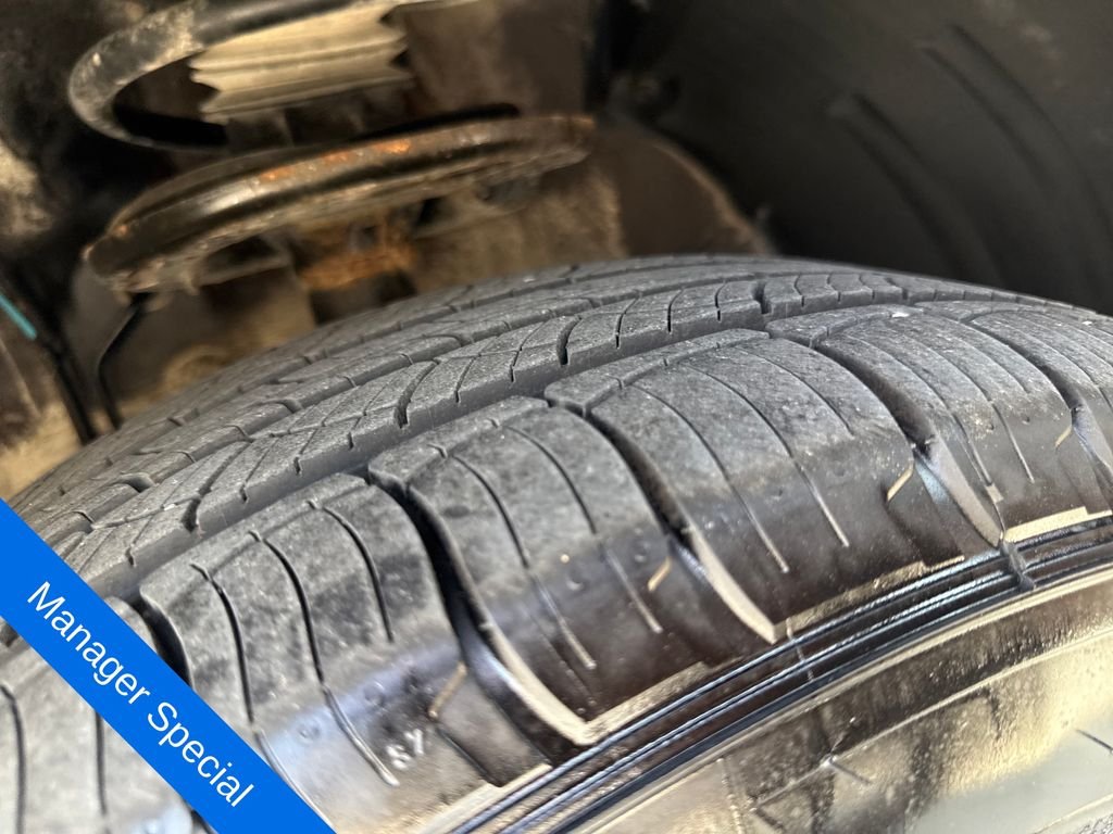 Used 2019 Red Toyota XLE image 29