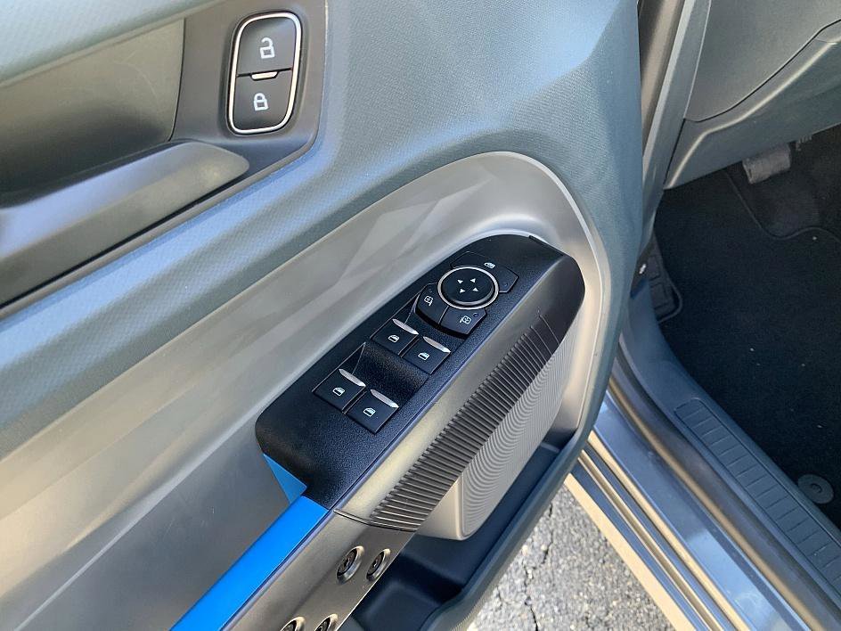 New 2026 Carbonized Gray Metallic Ford Lobo™ image 10