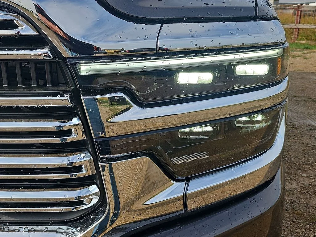 2026 RAM 2500 Laramie - Photo 18