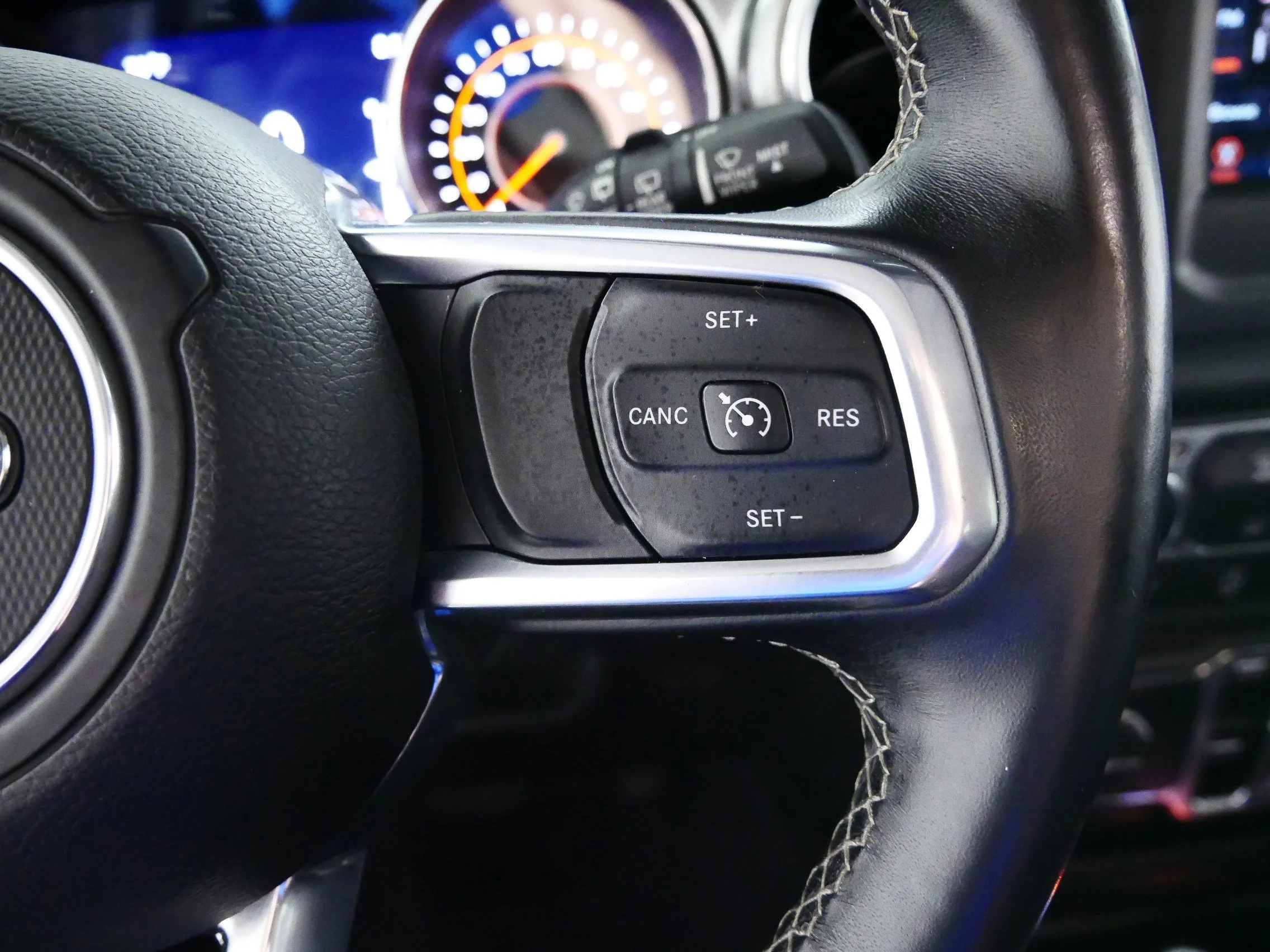 Used 2019 Black Clearcoat Jeep Sahara image 28