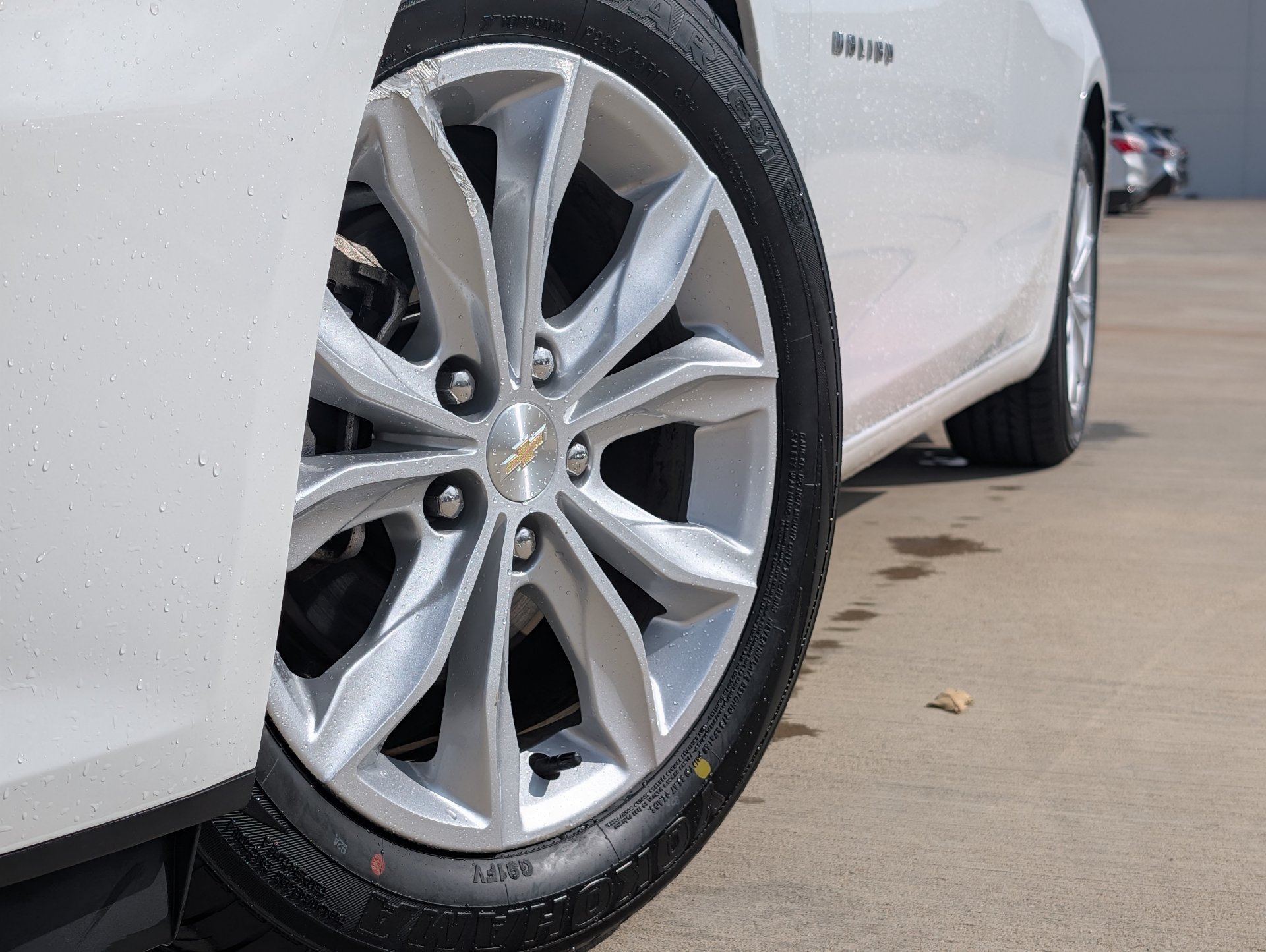 Used 2024 Chevrolet Malibu 1LT with VIN 1G1ZD5ST9RF234009 for sale in Buda, TX