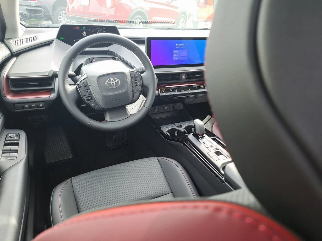 2026 Toyota Prius Plug-in Hybrid XSE - Photo 10