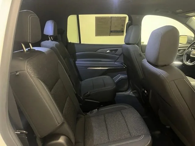 Used 2025 Summit White Chevrolet LT image 23
