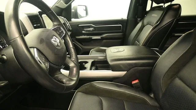 Certified Used 2024 Crystal Metallic Ram Laramie image 22